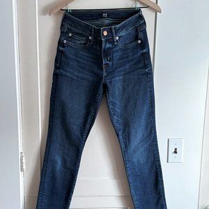 NWOT Mid Rise Curvy True Skinny GAP Jeans Dark Indigo